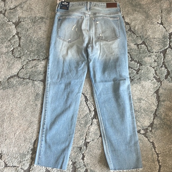 Hollister High Rise Slim Straight Jeans - Picture 3 of 7